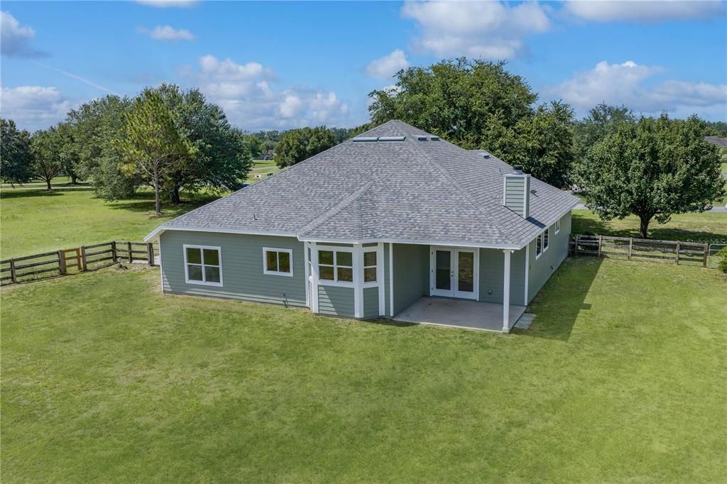 For Sale: $450,000 (4 beds, 2 baths, 2000 Square Feet)