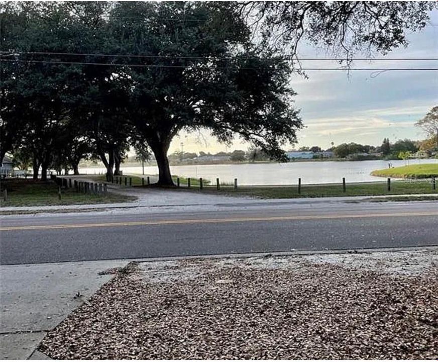 For Sale: $445,000 (5 beds, 0 baths, 1603 Square Feet)