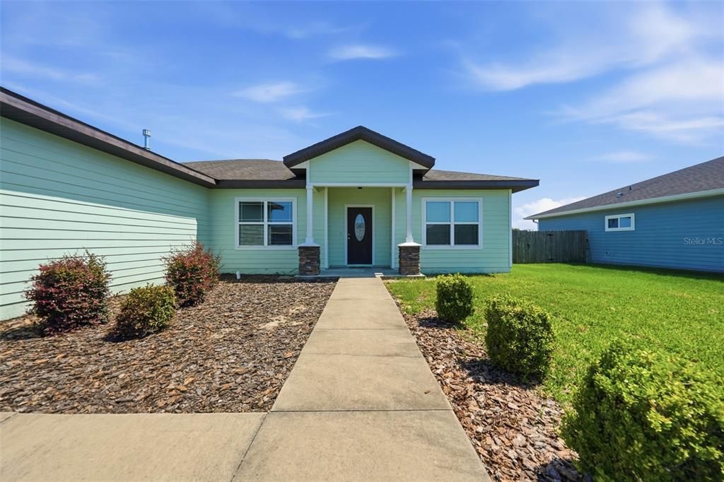 For Sale: $399,000 (4 beds, 2 baths, 2009 Square Feet)