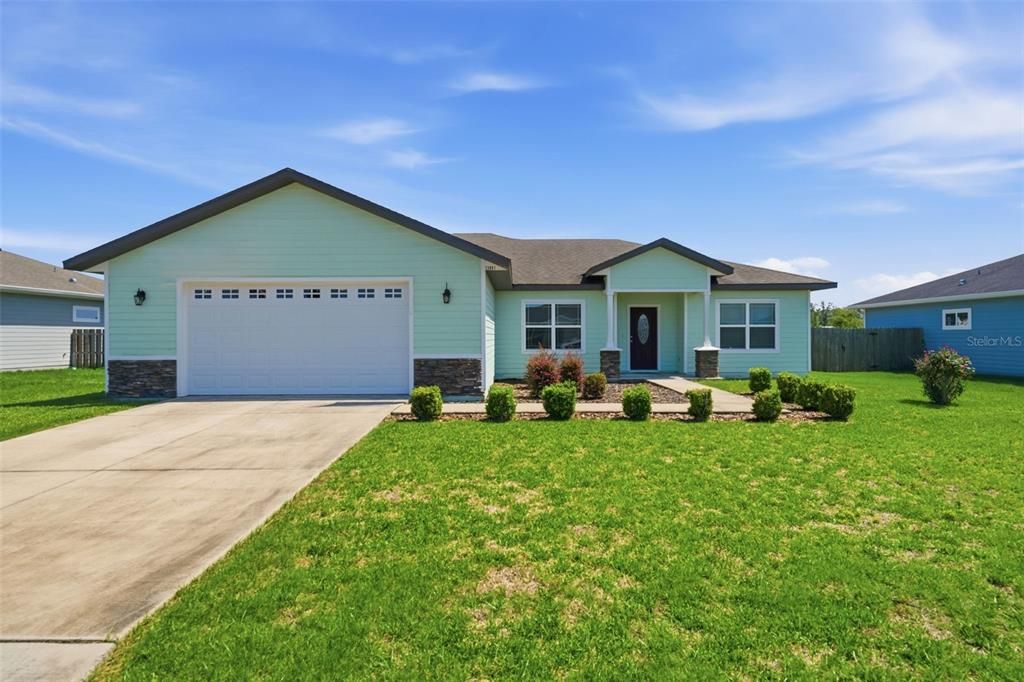 For Sale: $399,000 (4 beds, 2 baths, 2009 Square Feet)