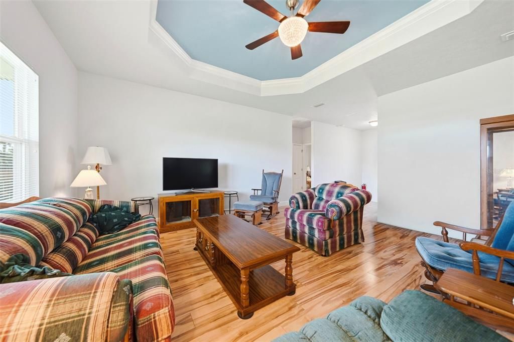For Sale: $399,000 (4 beds, 2 baths, 2009 Square Feet)