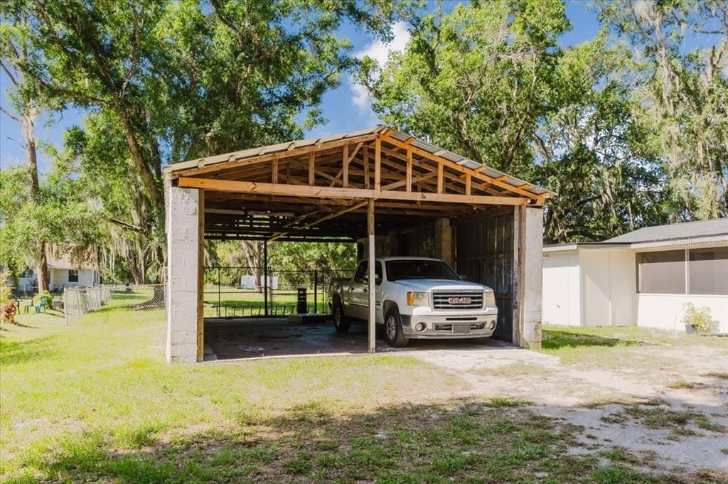 For Sale: $279,950 (3 beds, 2 baths, 1196 Square Feet)