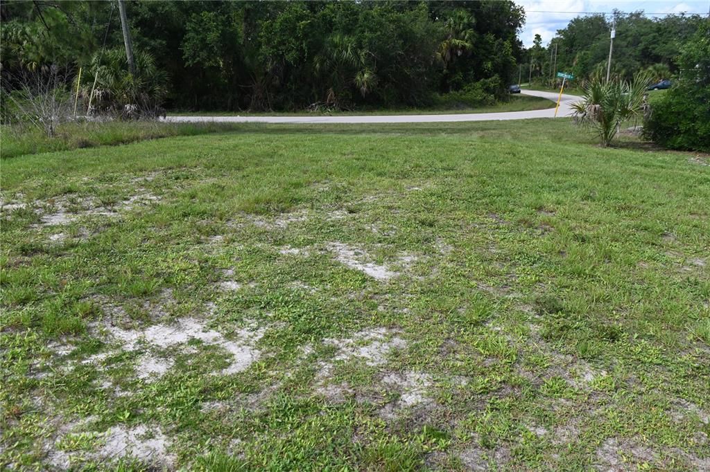 На продажу: $65,000 (0.35 acres)