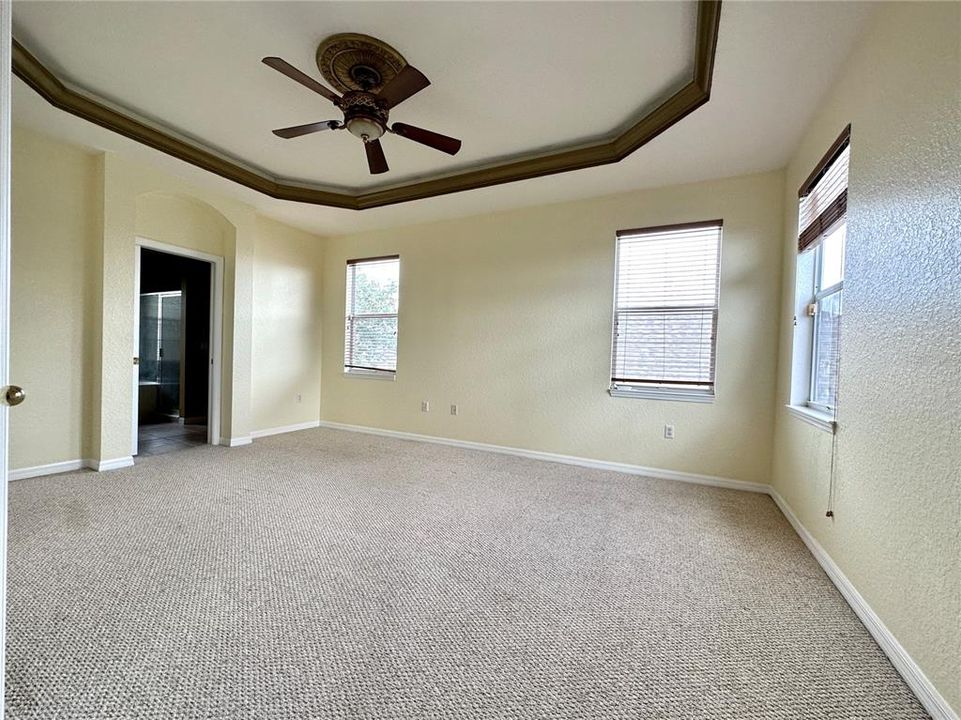 В аренду: $3,500 (5 спален, 3 ванн, 2801 Квадратных фут)
