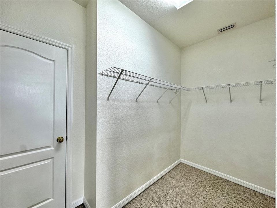 В аренду: $3,500 (5 спален, 3 ванн, 2801 Квадратных фут)