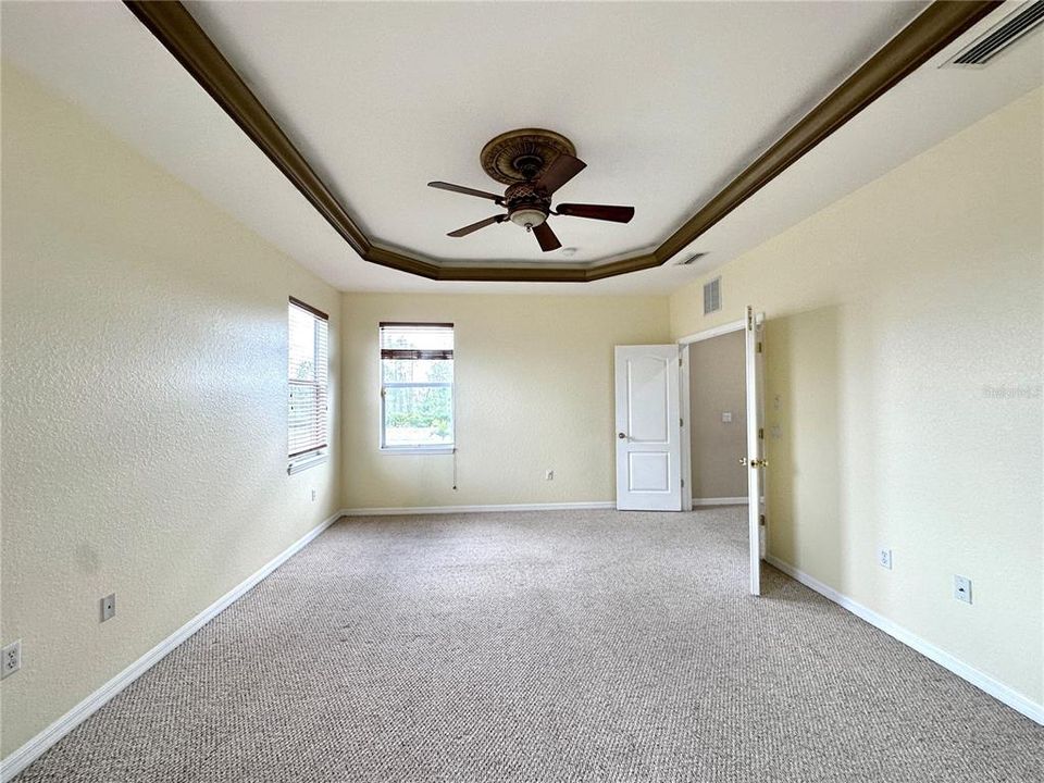 В аренду: $3,500 (5 спален, 3 ванн, 2801 Квадратных фут)