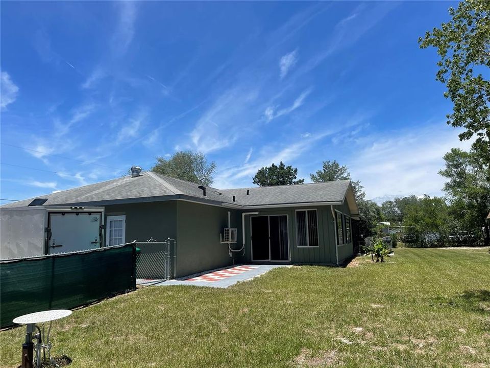 For Sale: $285,000 (2 beds, 2 baths, 1260 Square Feet)