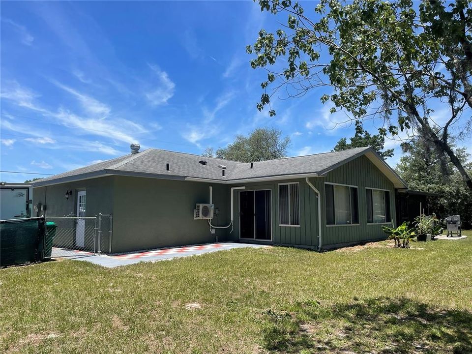 For Sale: $285,000 (2 beds, 2 baths, 1260 Square Feet)