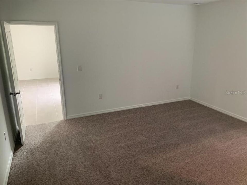 En Renta: $2,500 (4 camas, 3 baños, 2091 Pies cuadrados)