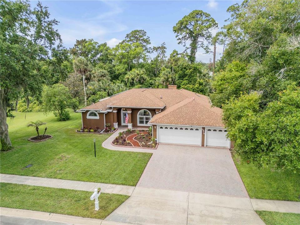 En Venta: $524,900 (4 camas, 2 baños, 2174 Pies cuadrados)