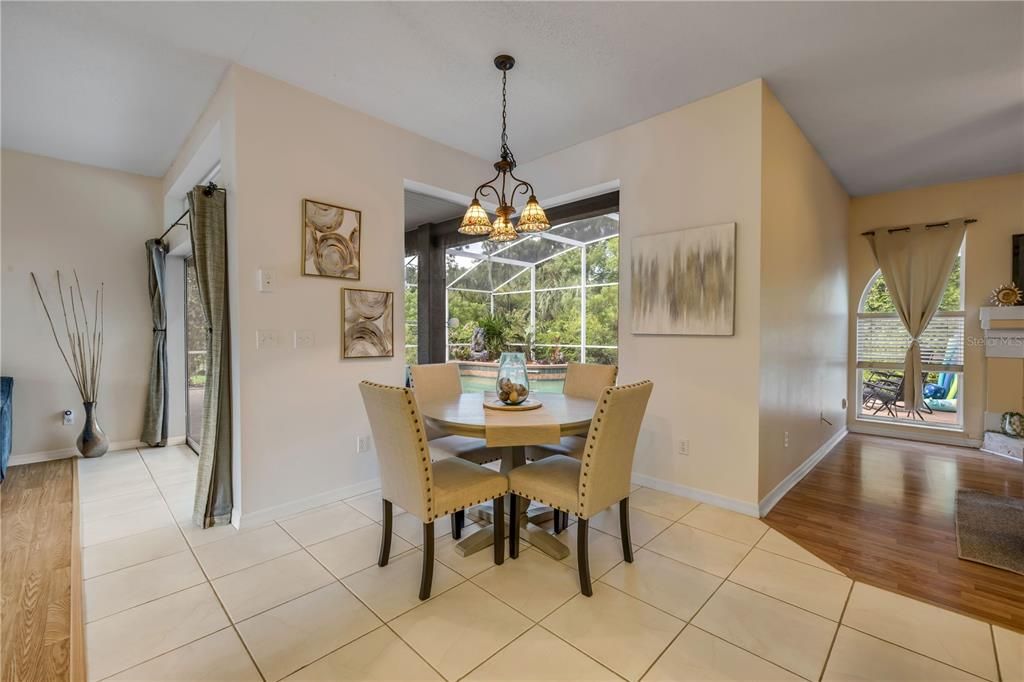 En Venta: $524,900 (4 camas, 2 baños, 2174 Pies cuadrados)