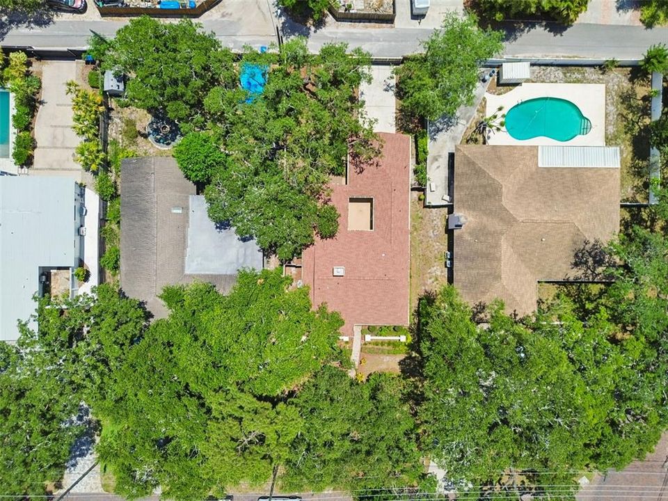 For Sale: $649,900 (3 beds, 2 baths, 1913 Square Feet)