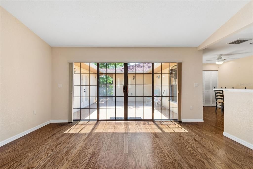 For Sale: $649,900 (3 beds, 2 baths, 1913 Square Feet)