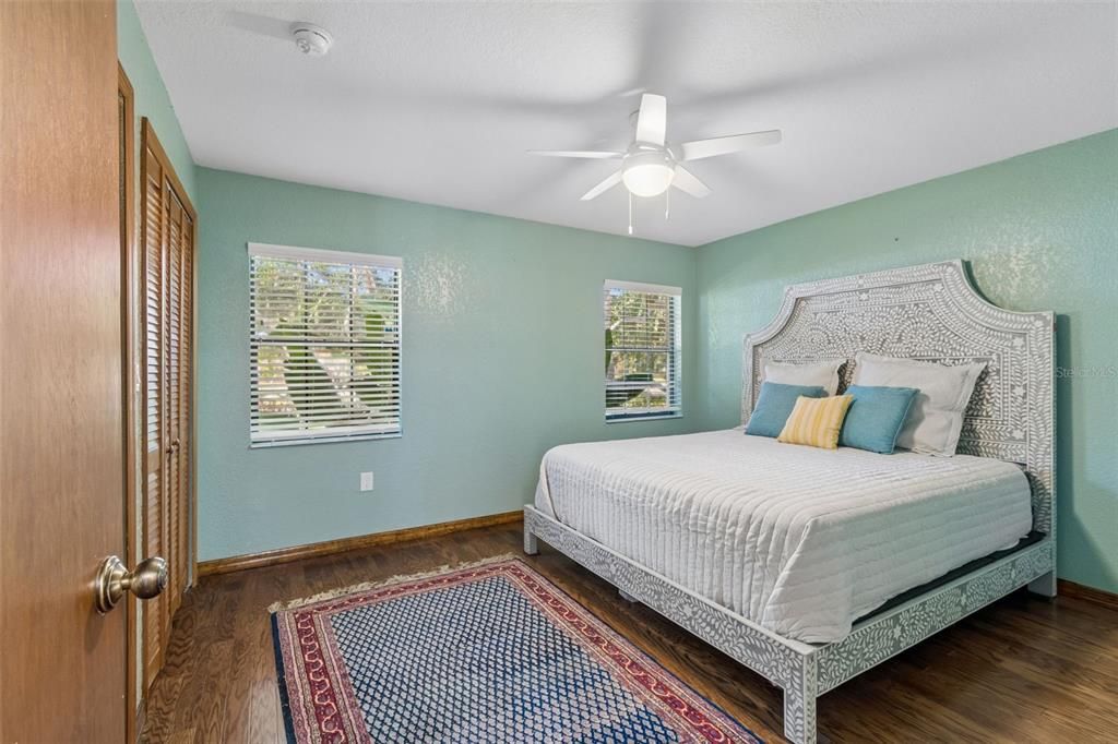 For Sale: $649,900 (3 beds, 2 baths, 1913 Square Feet)