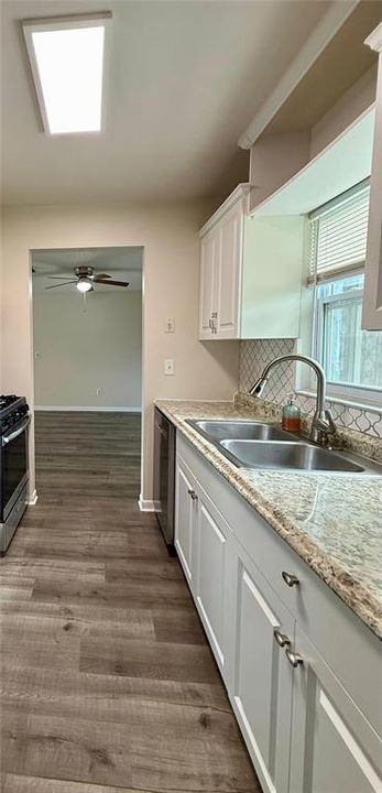 For Sale: $255,000 (2 beds, 2 baths, 1025 Square Feet)