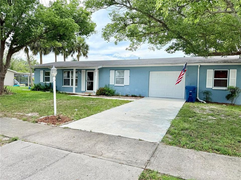 For Sale: $255,000 (2 beds, 2 baths, 1025 Square Feet)