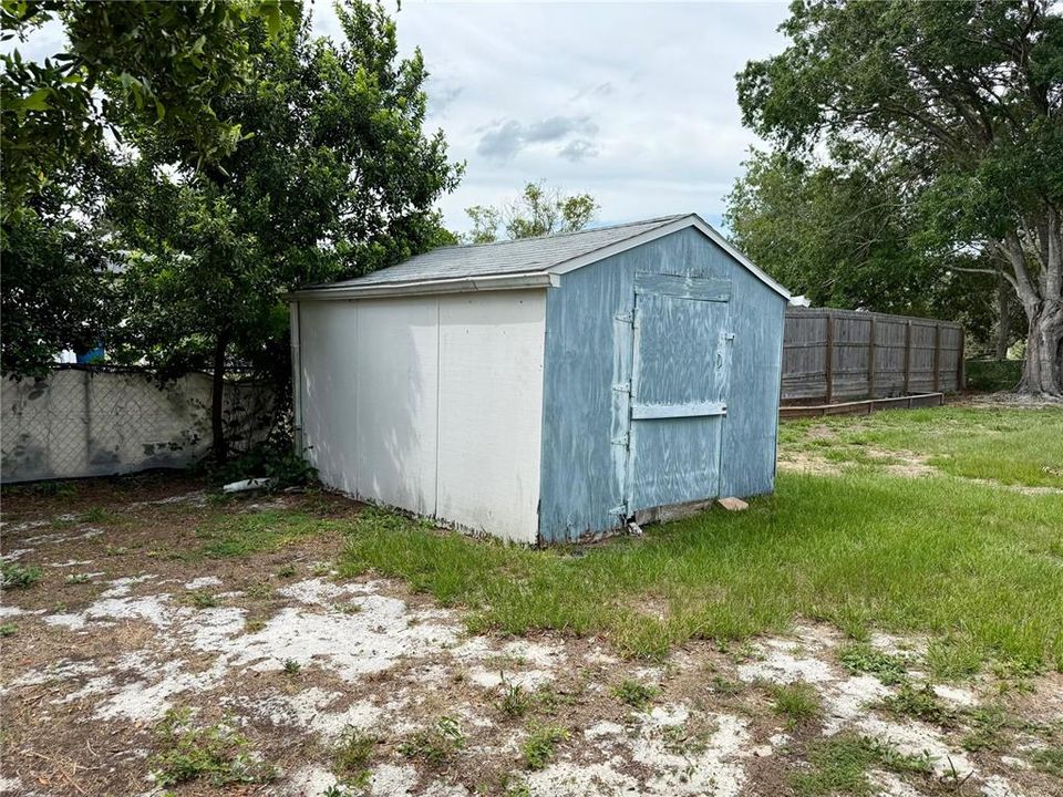 For Sale: $255,000 (2 beds, 2 baths, 1025 Square Feet)