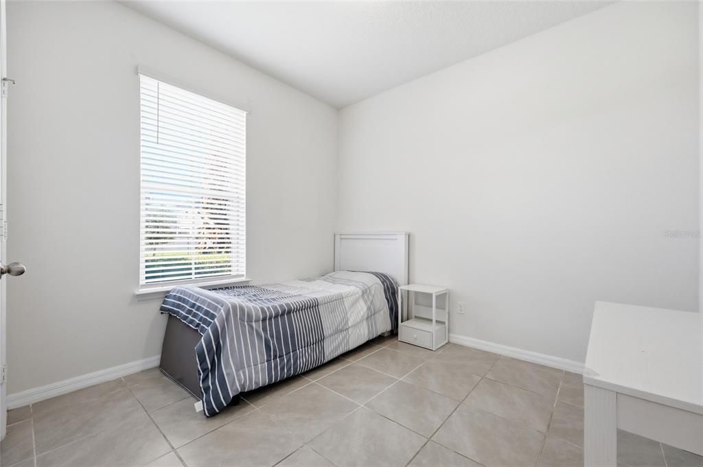 For Sale: $479,990 (4 beds, 2 baths, 1833 Square Feet)