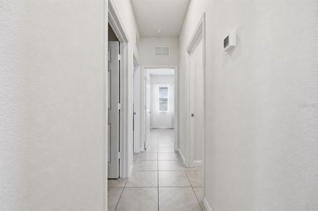 For Sale: $479,990 (4 beds, 2 baths, 1833 Square Feet)