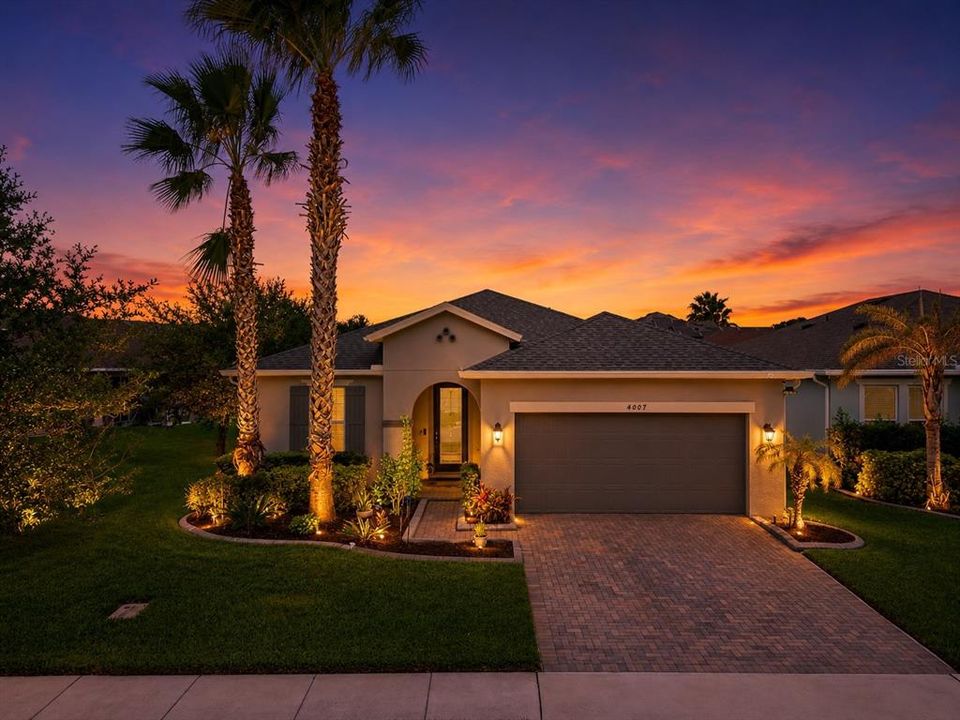 For Sale: $479,990 (4 beds, 2 baths, 1833 Square Feet)