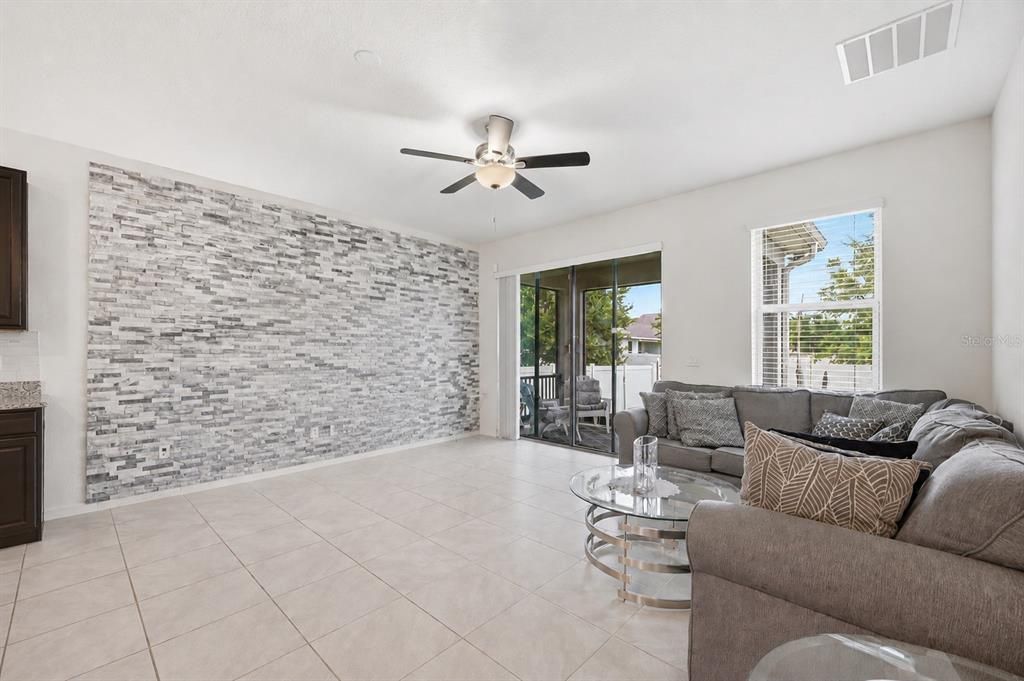 For Sale: $479,990 (4 beds, 2 baths, 1833 Square Feet)