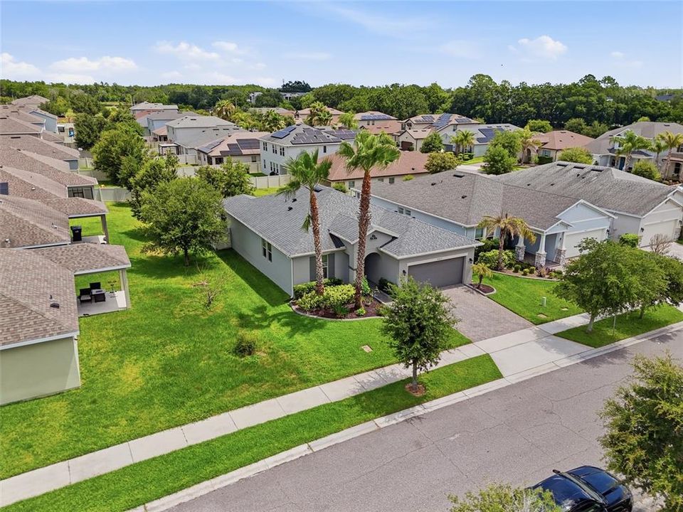 For Sale: $479,990 (4 beds, 2 baths, 1833 Square Feet)