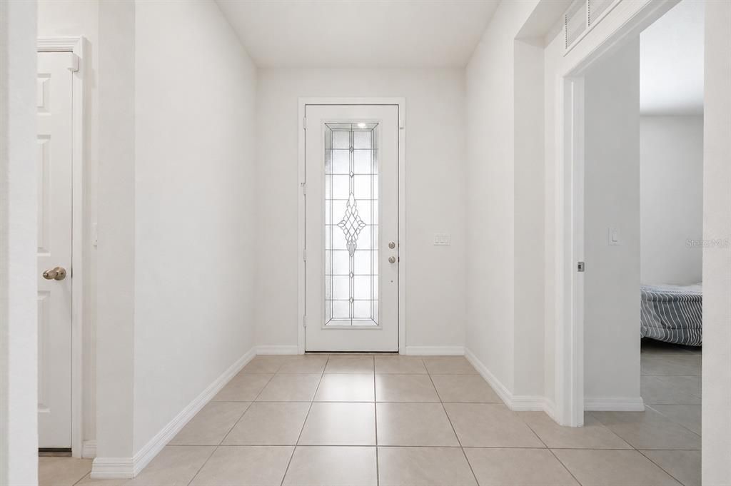 For Sale: $479,990 (4 beds, 2 baths, 1833 Square Feet)