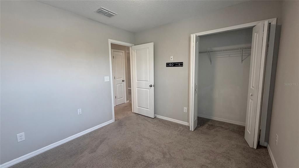 For Rent: $2,600 (5 beds, 2 baths, 2215 Square Feet)