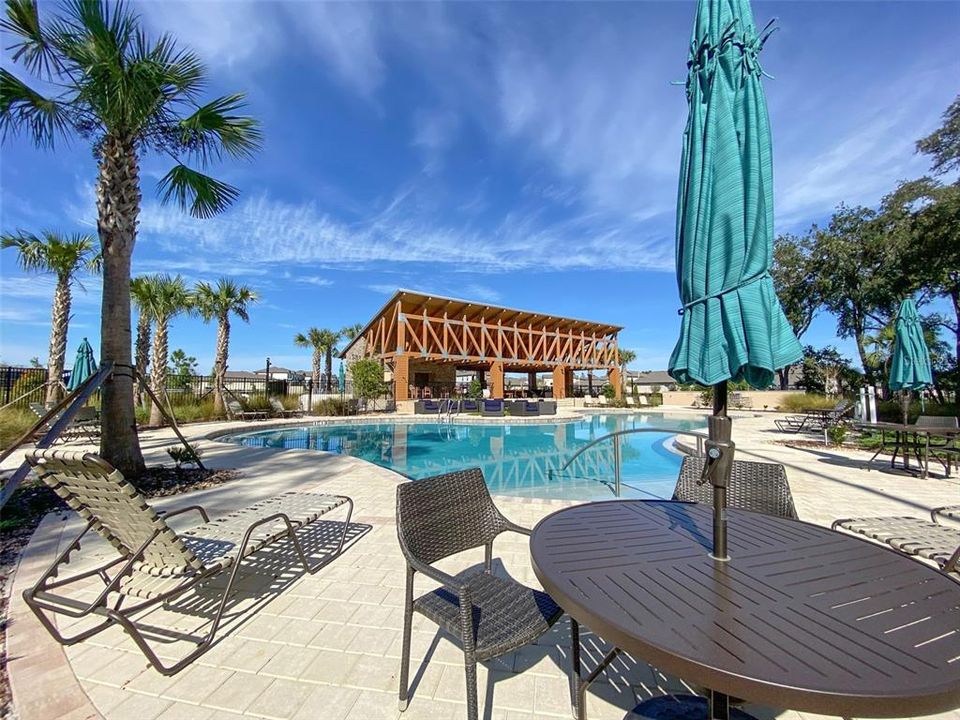 For Rent: $2,600 (5 beds, 2 baths, 2215 Square Feet)