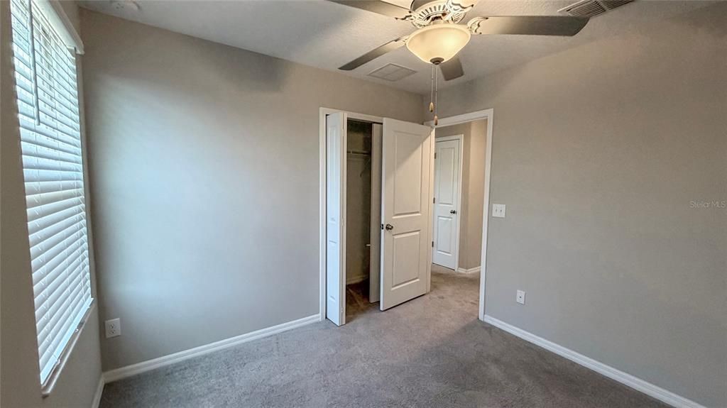 For Rent: $2,600 (5 beds, 2 baths, 2215 Square Feet)