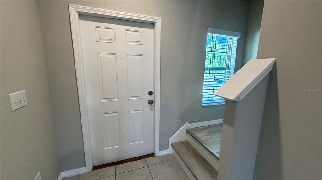For Rent: $2,600 (5 beds, 2 baths, 2215 Square Feet)