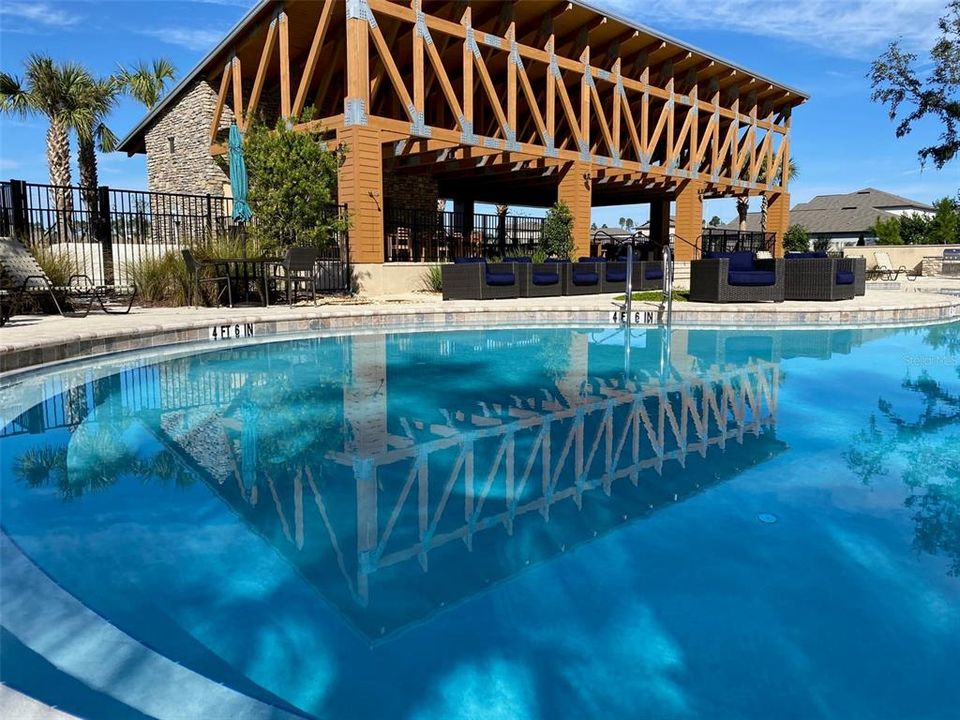 For Rent: $2,600 (5 beds, 2 baths, 2215 Square Feet)