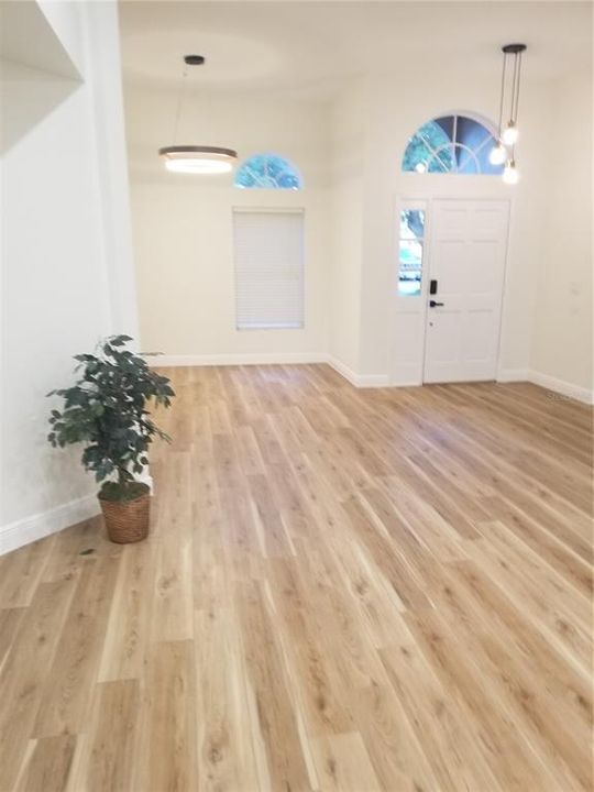 En Renta: $2,750 (3 camas, 2 baños, 1741 Pies cuadrados)