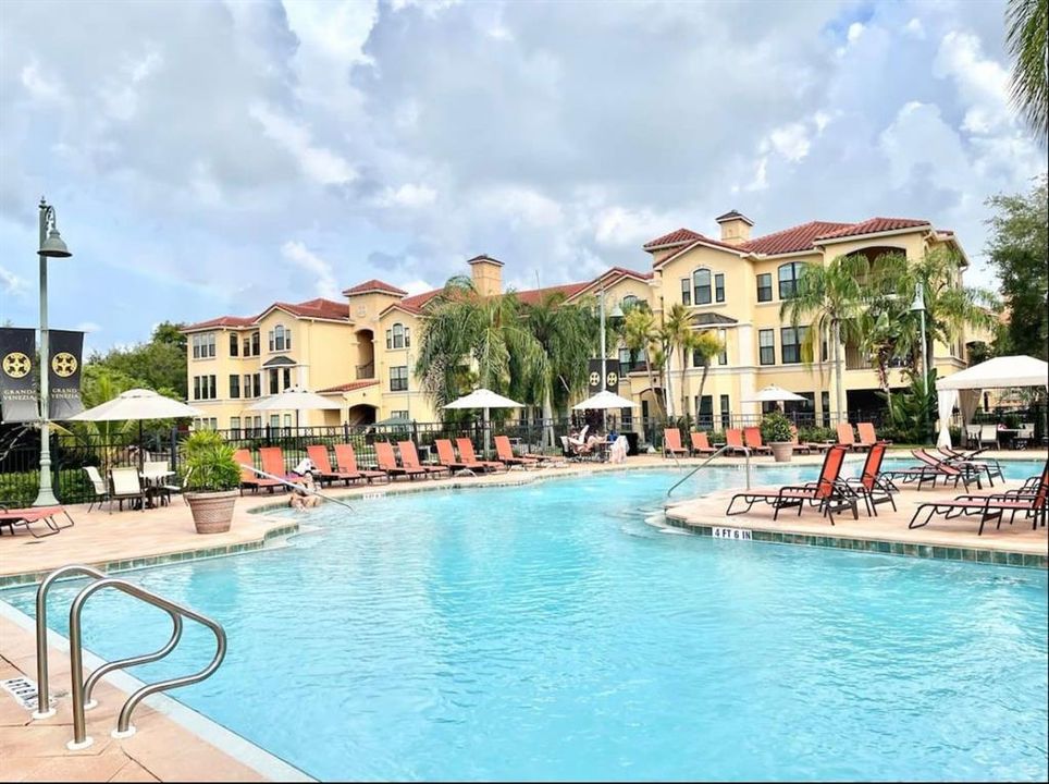 For Rent: $1,800 (1 beds, 1 baths, 770 Square Feet)