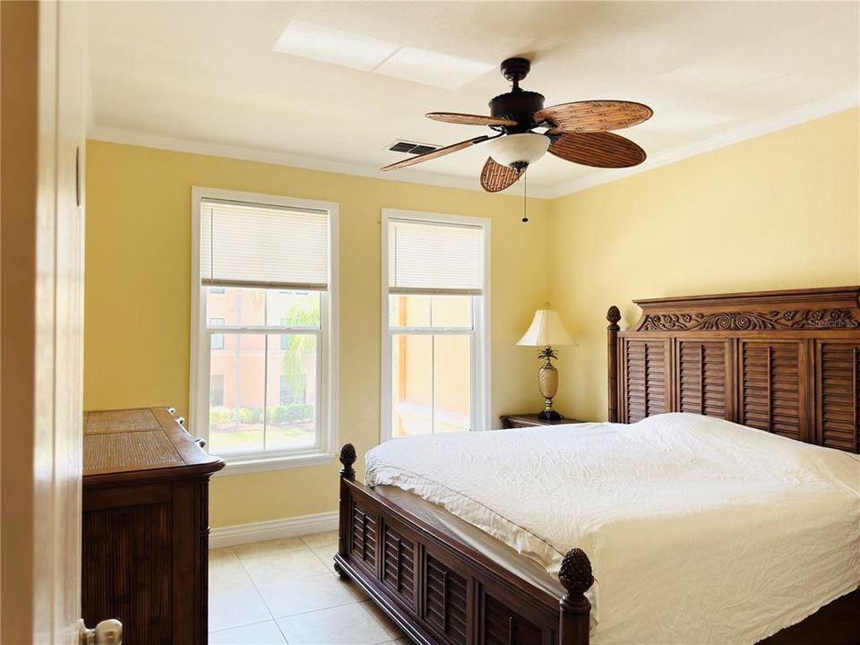 For Rent: $1,800 (1 beds, 1 baths, 770 Square Feet)