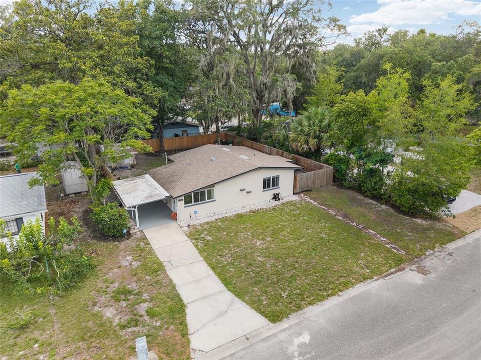 For Sale: $199,000 (2 beds, 1 baths, 915 Square Feet)
