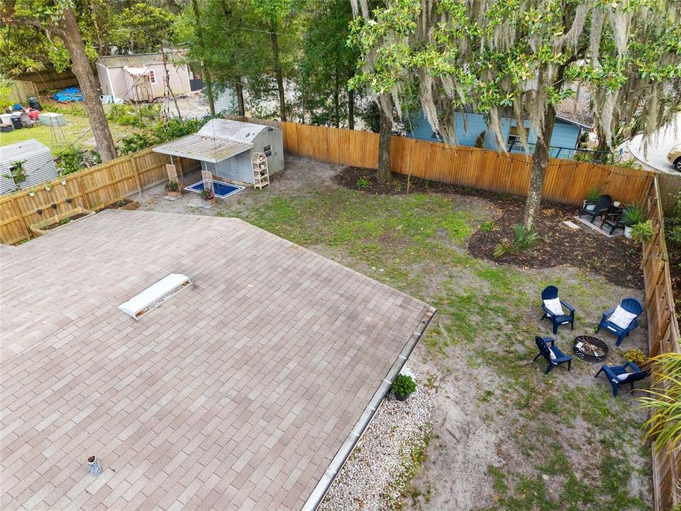 For Sale: $199,000 (2 beds, 1 baths, 915 Square Feet)
