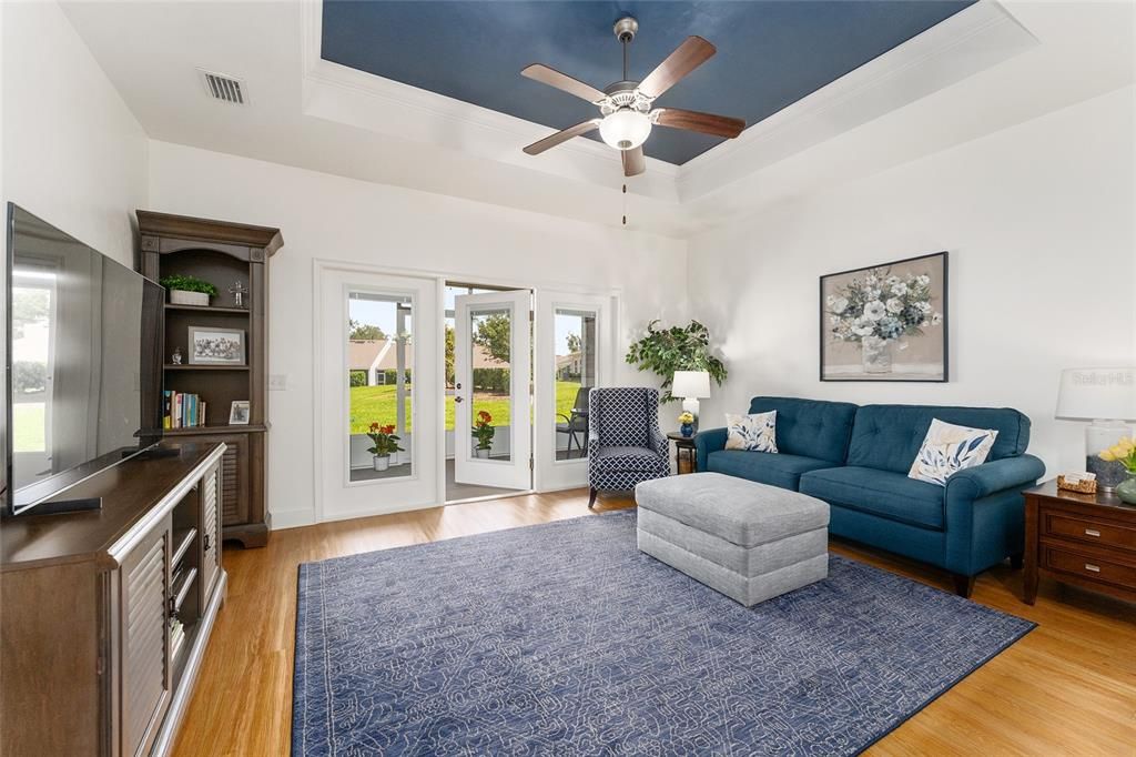 For Sale: $299,000 (3 beds, 2 baths, 1504 Square Feet)