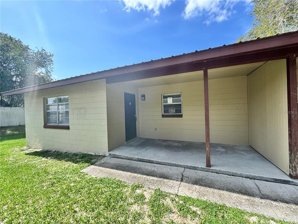 For Rent: $1,100 (3 beds, 1 baths, 800 Square Feet)