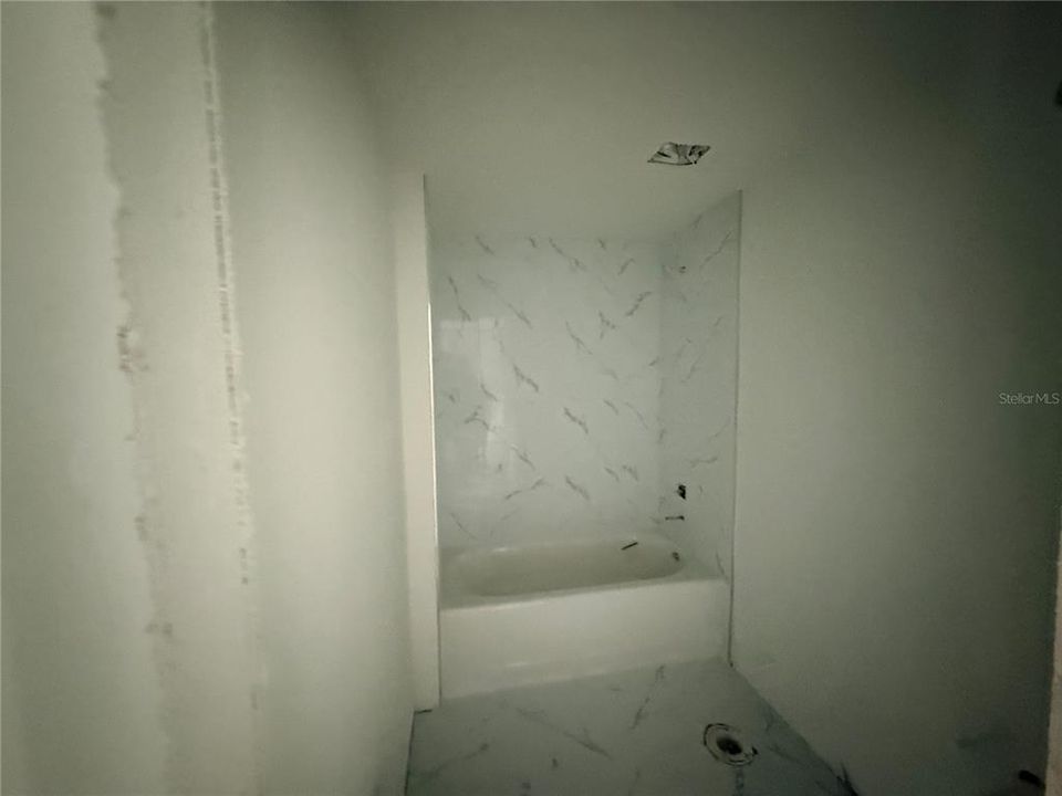 На продажу: $259,990 (3 спален, 2 ванн, 1173 Квадратных фут)