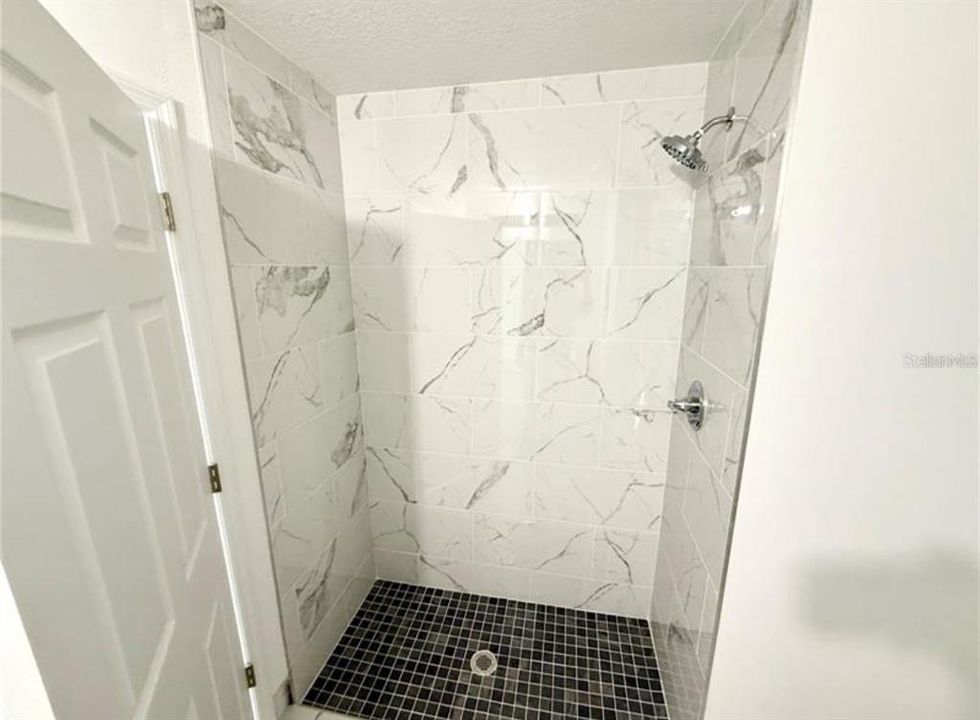 For Sale: $279,900 (3 beds, 2 baths, 1173 Square Feet)