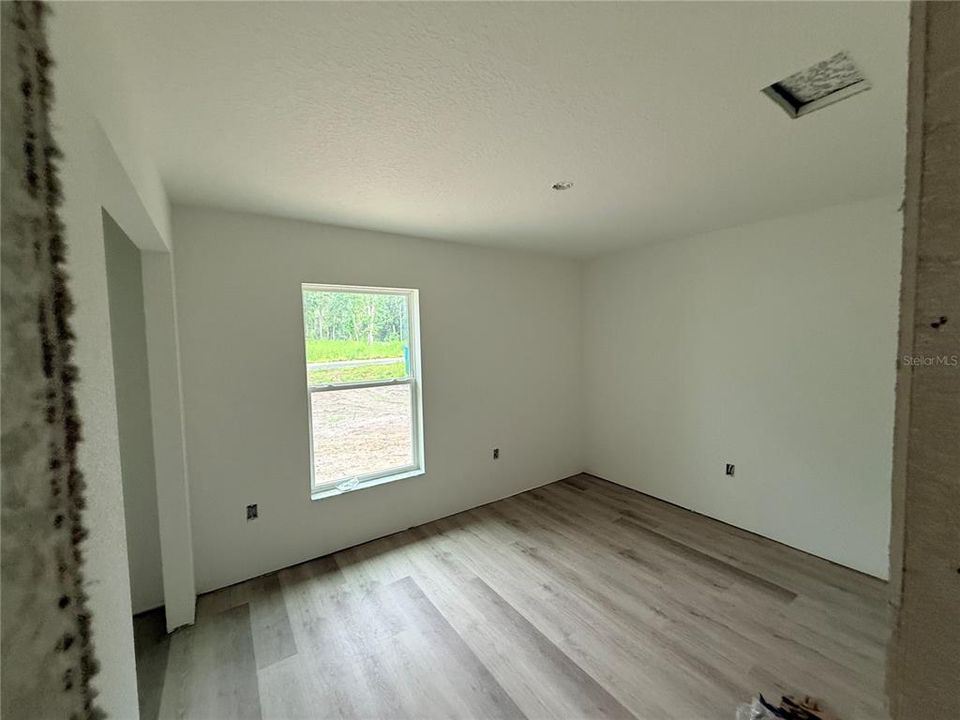 На продажу: $259,990 (3 спален, 2 ванн, 1173 Квадратных фут)