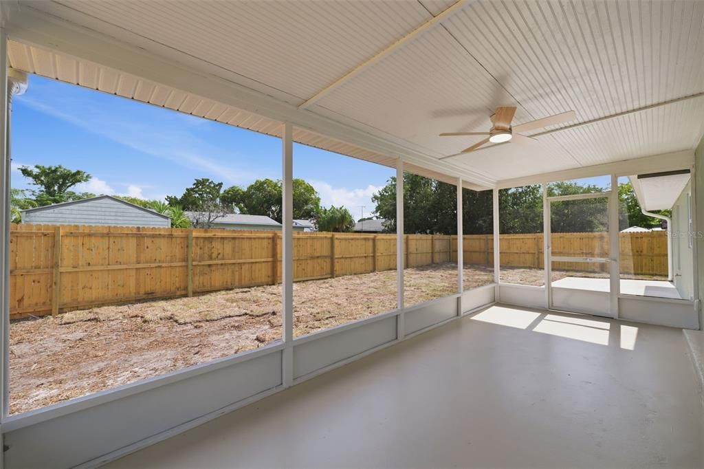 For Sale: $260,000 (3 beds, 2 baths, 1556 Square Feet)