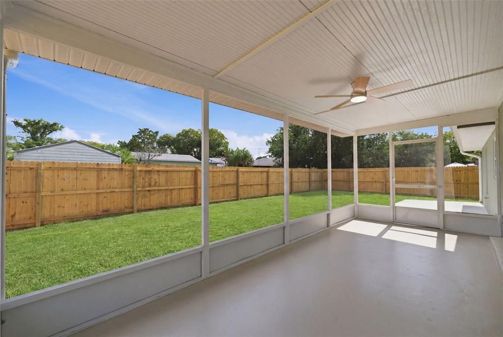 For Sale: $260,000 (3 beds, 2 baths, 1556 Square Feet)