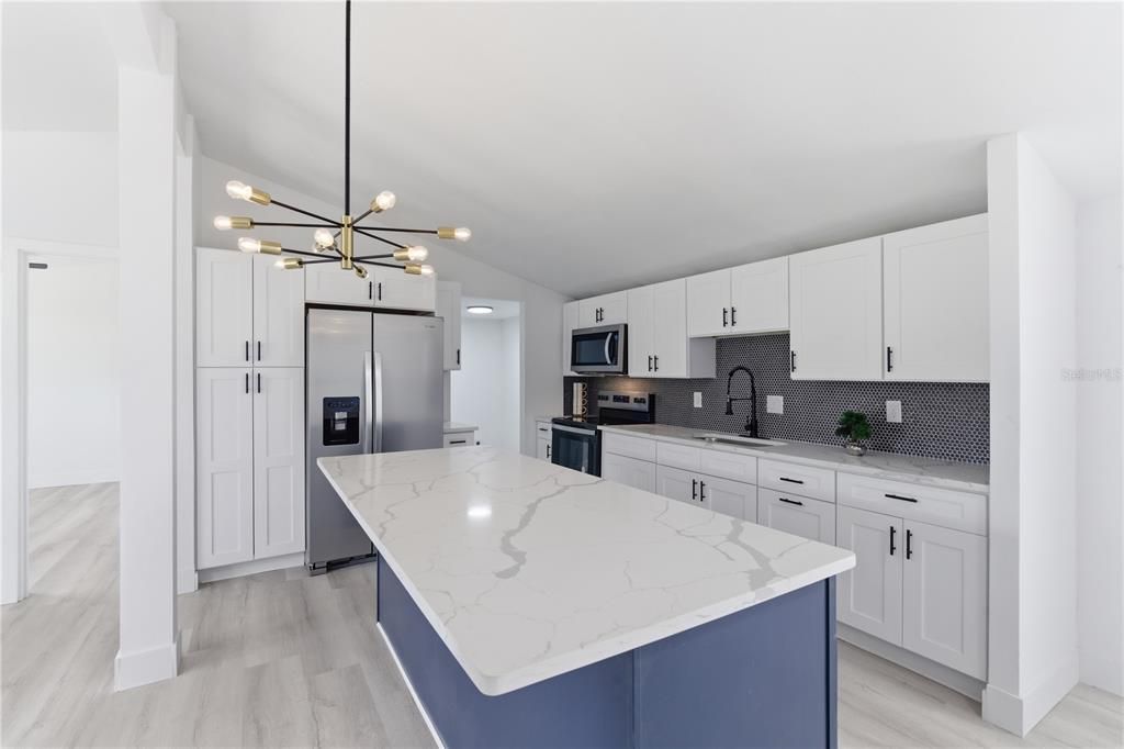For Sale: $349,900 (4 beds, 2 baths, 1800 Square Feet)