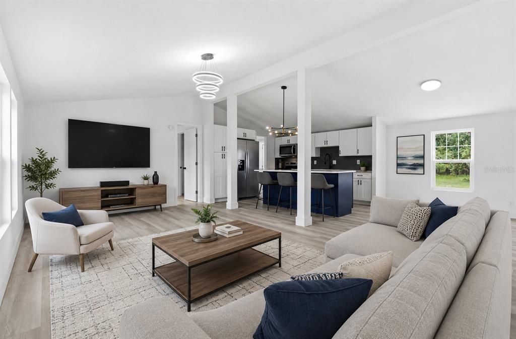 For Sale: $349,900 (4 beds, 2 baths, 1800 Square Feet)