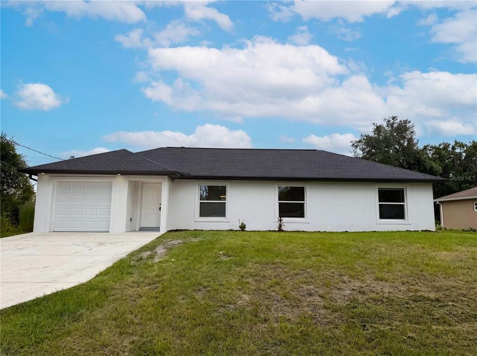 For Sale: $260,000 (3 beds, 2 baths, 1294 Square Feet)