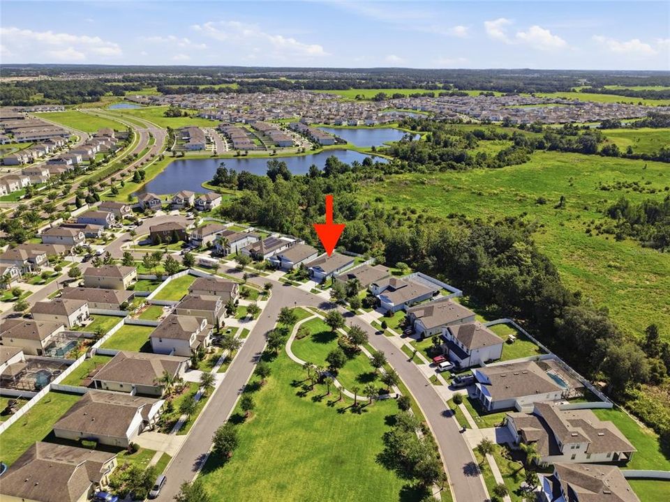 For Sale: $424,900 (4 beds, 2 baths, 1964 Square Feet)