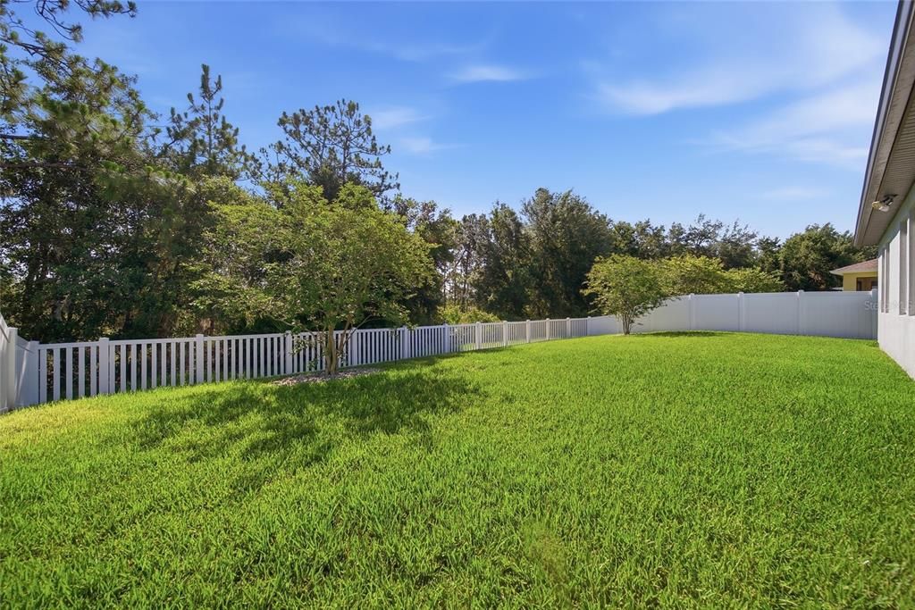 For Sale: $424,900 (4 beds, 2 baths, 1964 Square Feet)