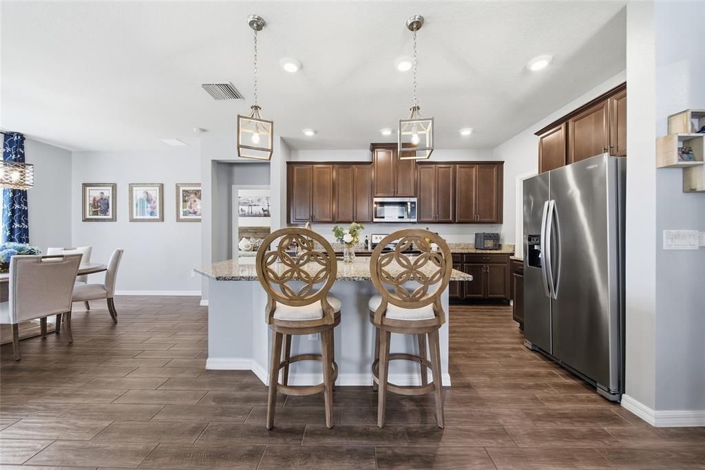 For Sale: $424,900 (4 beds, 2 baths, 1964 Square Feet)